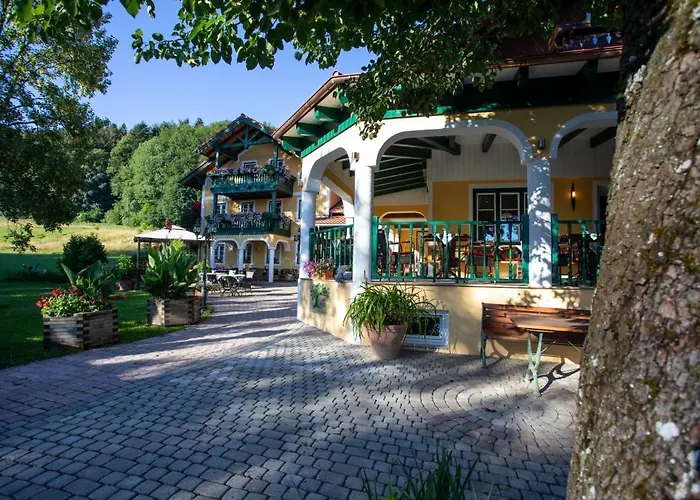 Waldmuehle 3* Sankt Georgen im Attergau